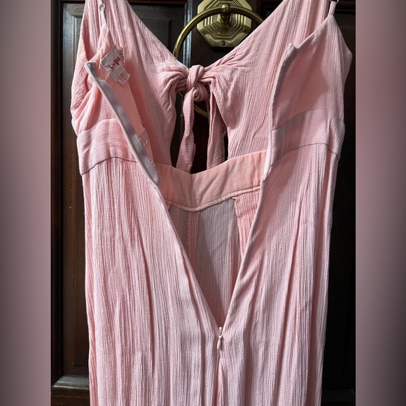 Showpo. Renewed Cut Out Tie Front Linen Look Jumpsuit in Pink Linen Look - Picture 11 of 12